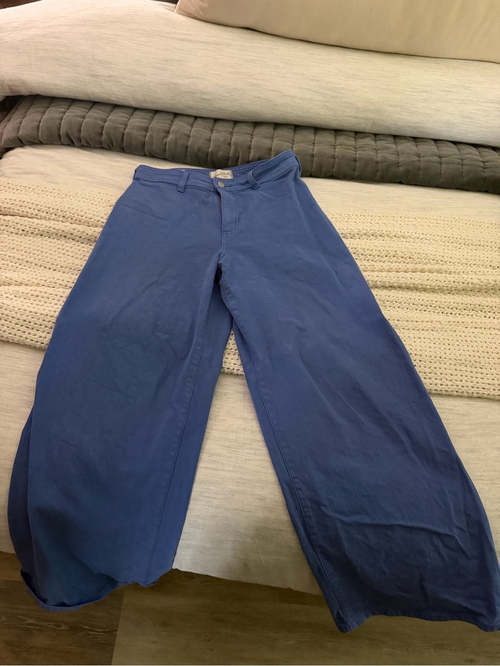 Universal Thread Men's Wide-Leg Chinos in Blue